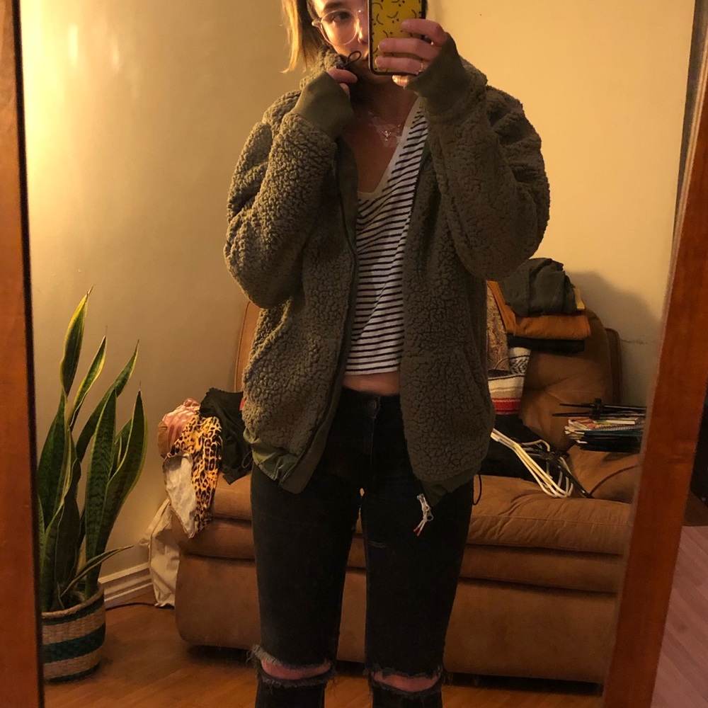 OVERSIZED POLER FLEECE WITH MATCHSTICK DETAIL